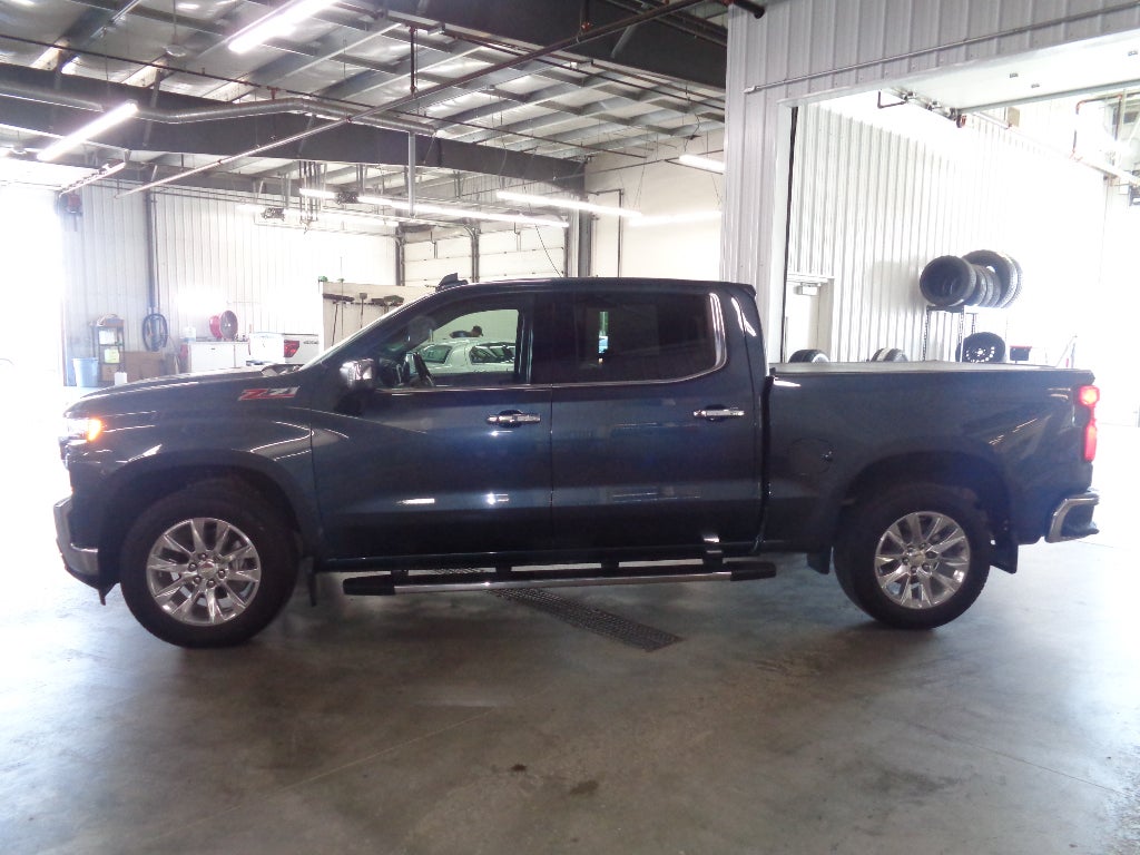 2019 Chevrolet Silverado — detail view